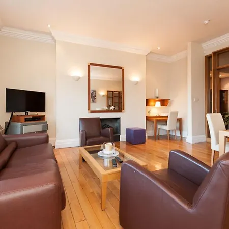 Hotell Grafton Street 3*